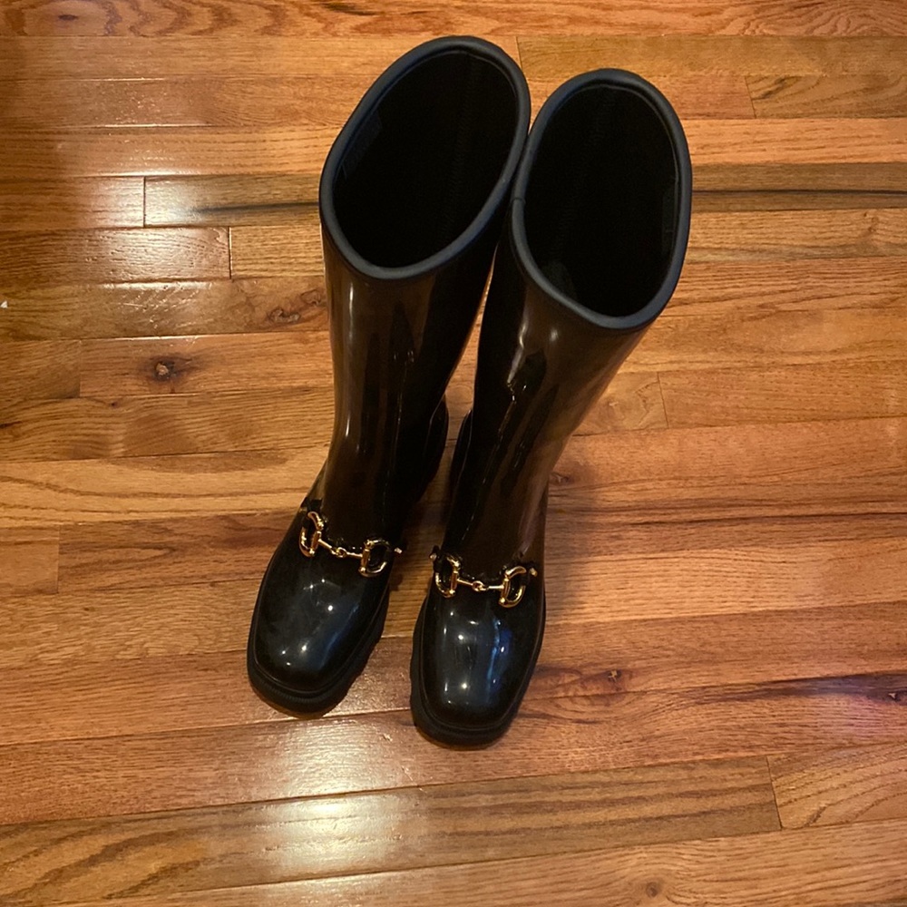 Gucci knee boot